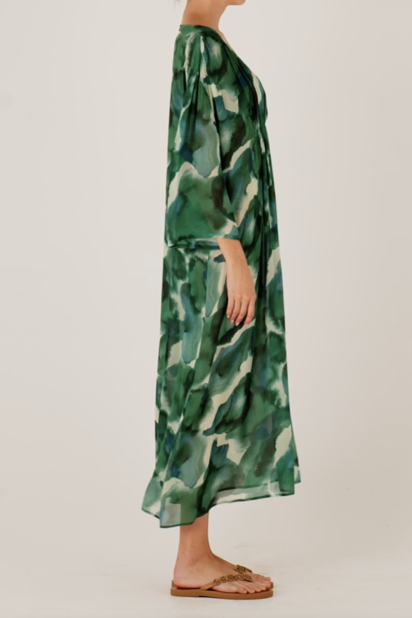 Kaftán Largo Cluis - Tela Ligera y Movimiento Natural