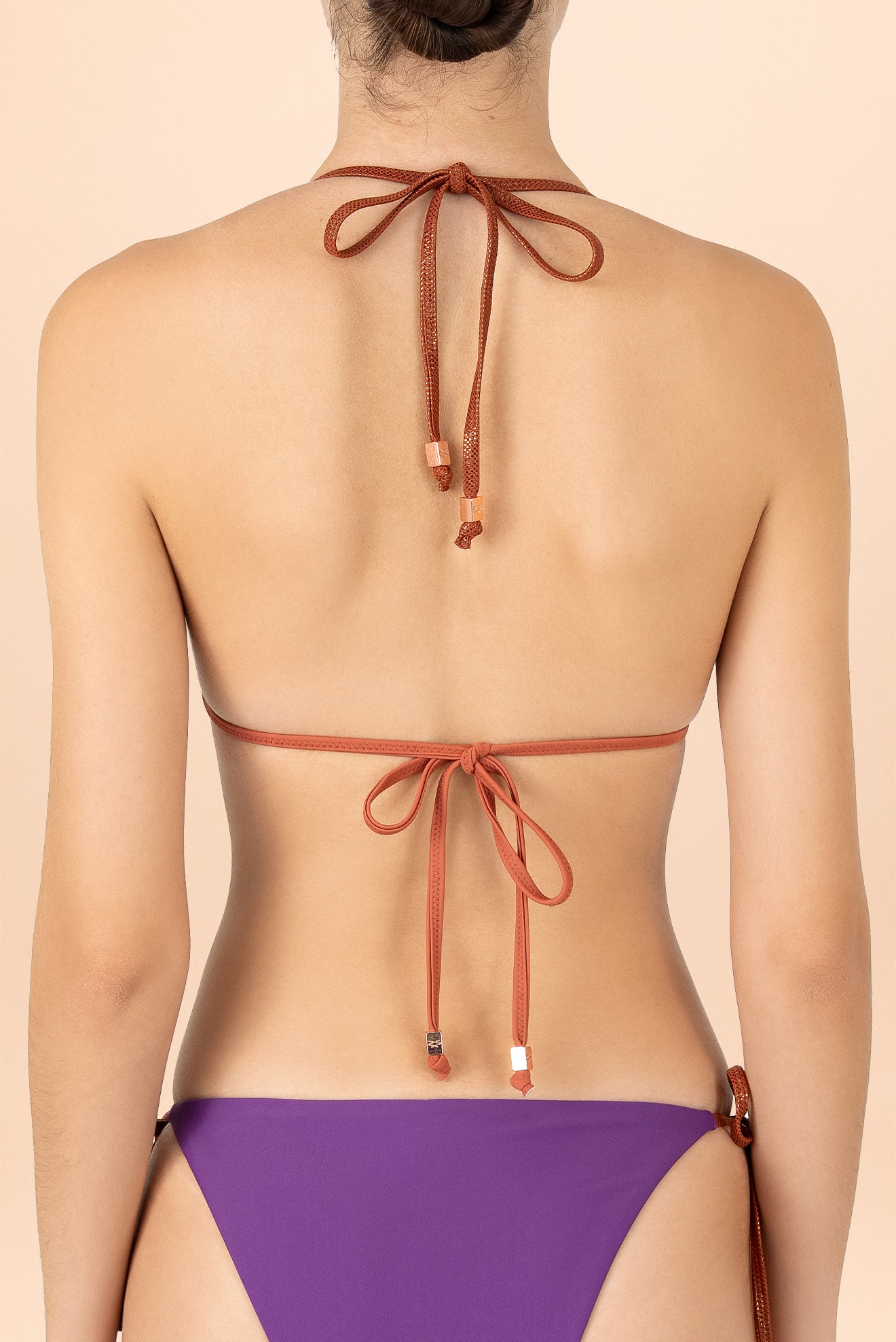 Top Triángulo Ribeteado Reversible Caoba