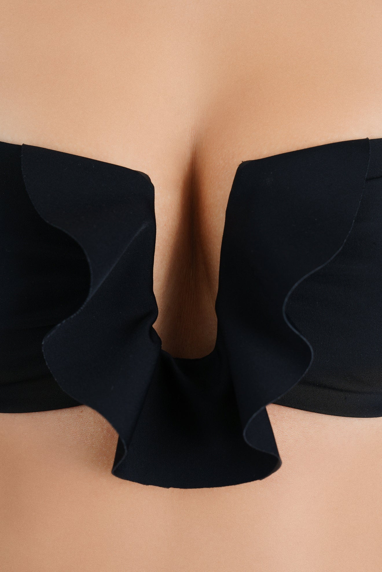 Top Bandeau U Volado Negro