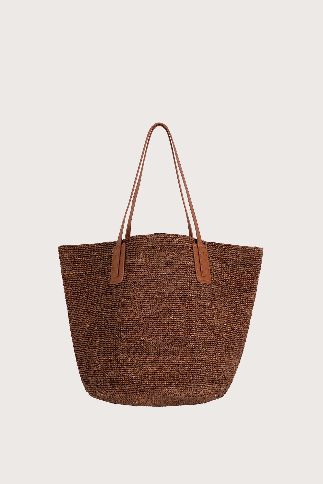 Classic Raffia Tote Bag in Mocha
