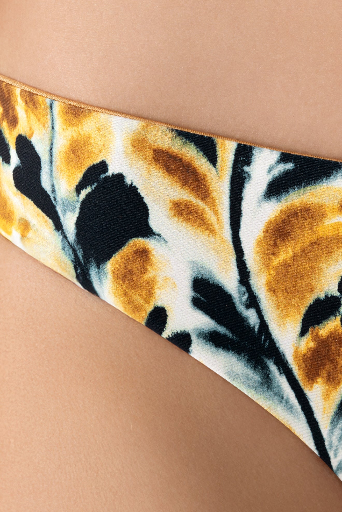 Suno Hip-Cut Reversible Bottom