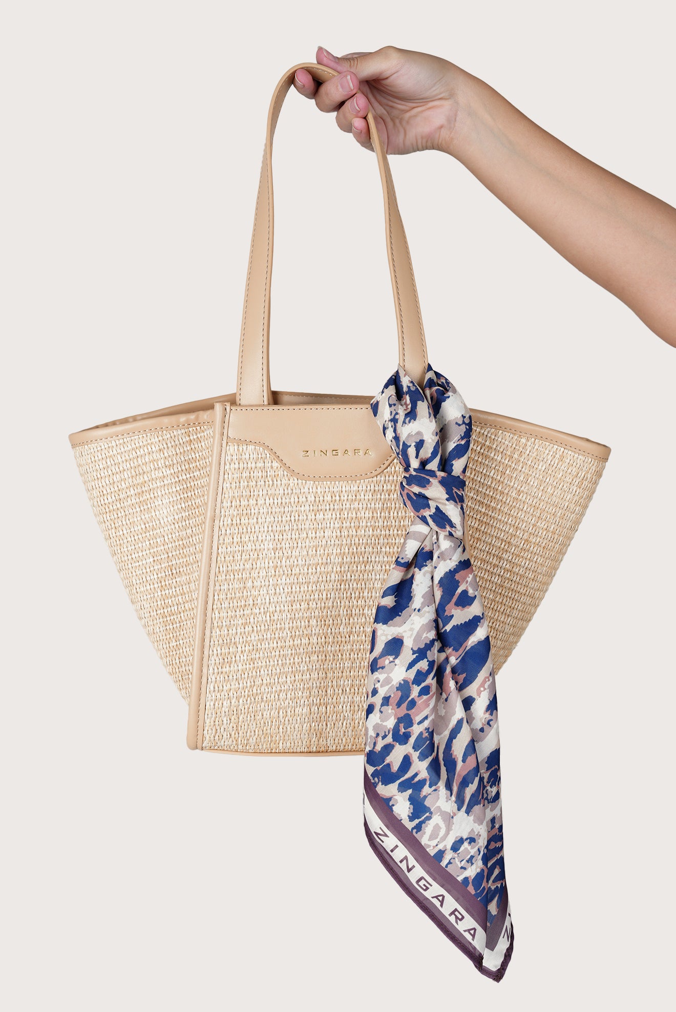 Sarzay Scarf