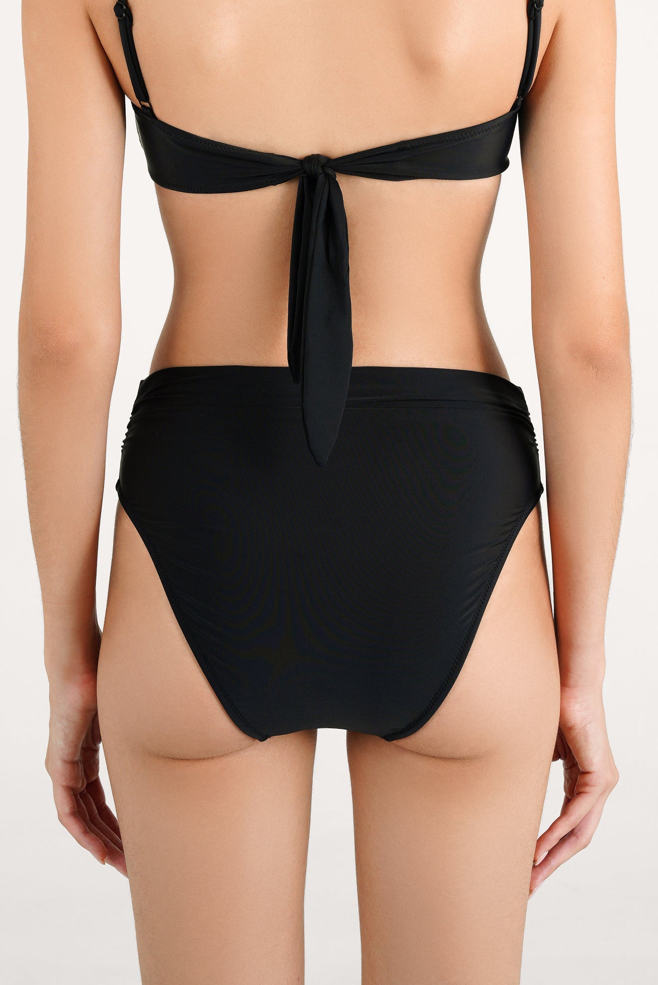 Ilhabella Black High-Waisted Ruched Bottom