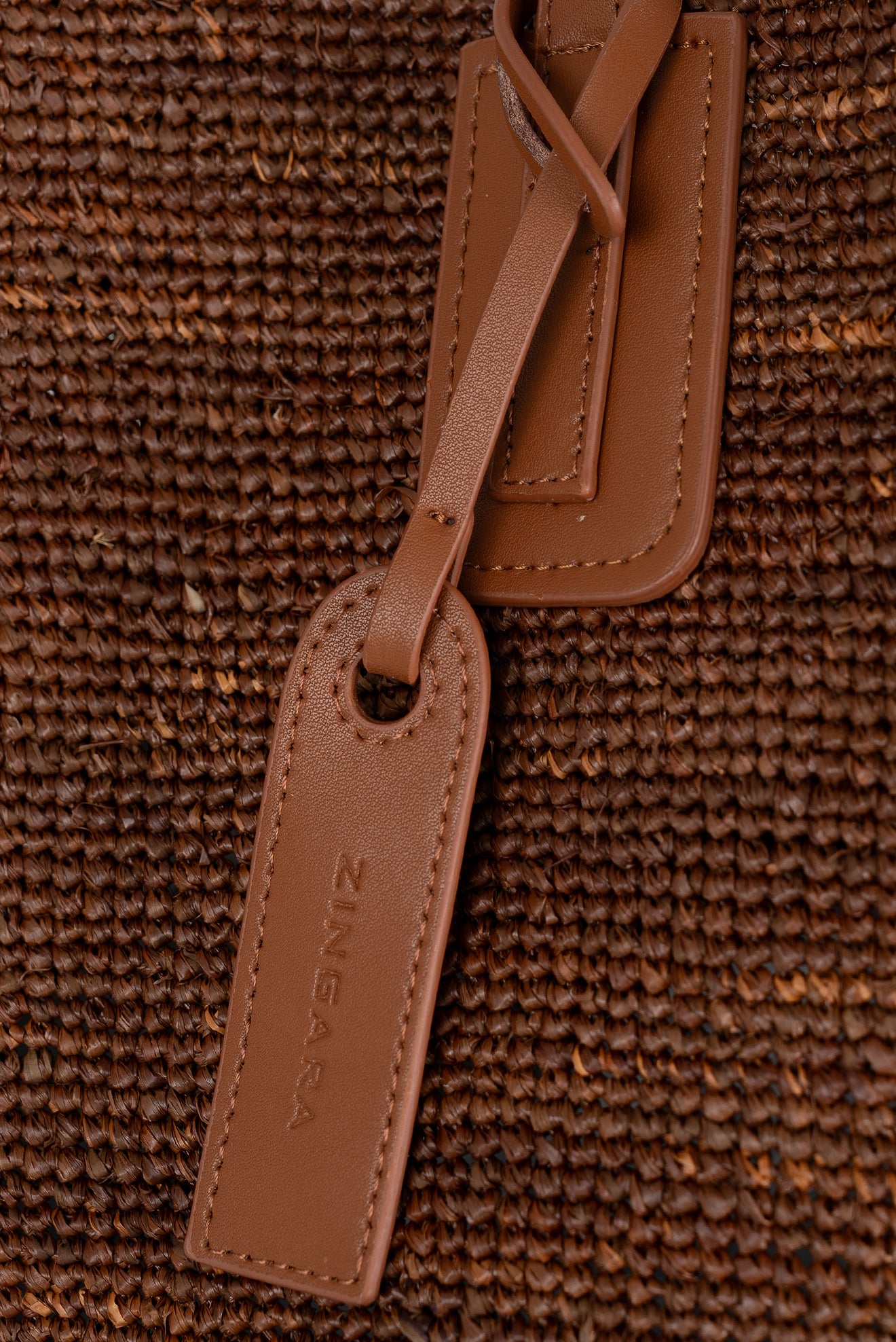 Classic Raffia Tote Bag in Mocha