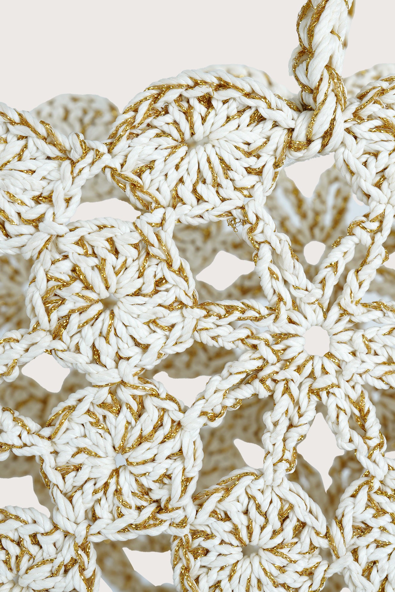 Crochet Flower Basket Off White